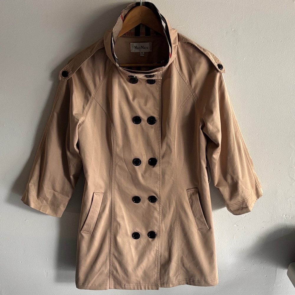MaxMara Women’s Beige Double-Breasted Trench Coat